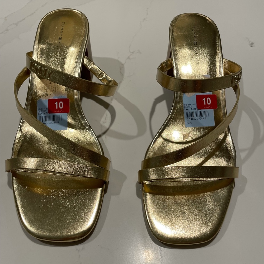 New Tommy Hilfiger sandals - Picture 2 of 3